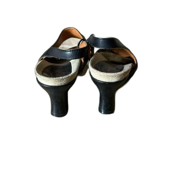 Earthies Shoes - Picture 9 of 11